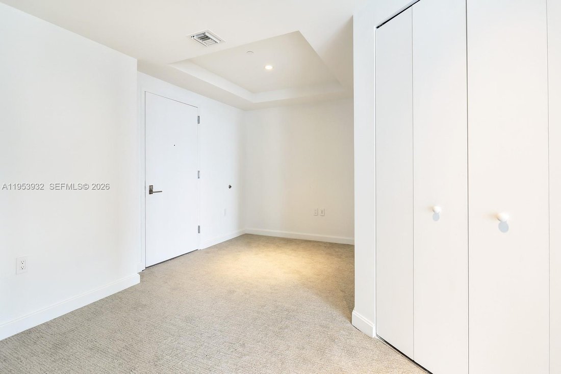 Condo in Miami, Florida, United States 2 - 17205247