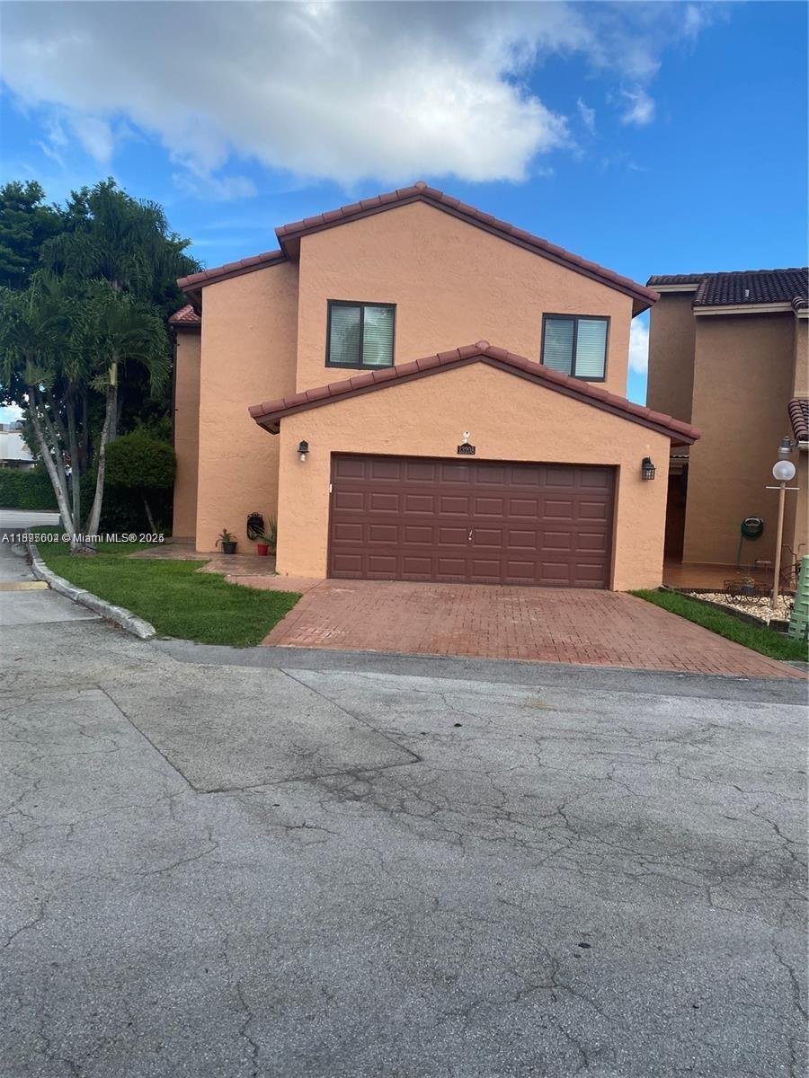 House in Miami, Florida, United States 1 - 17202612