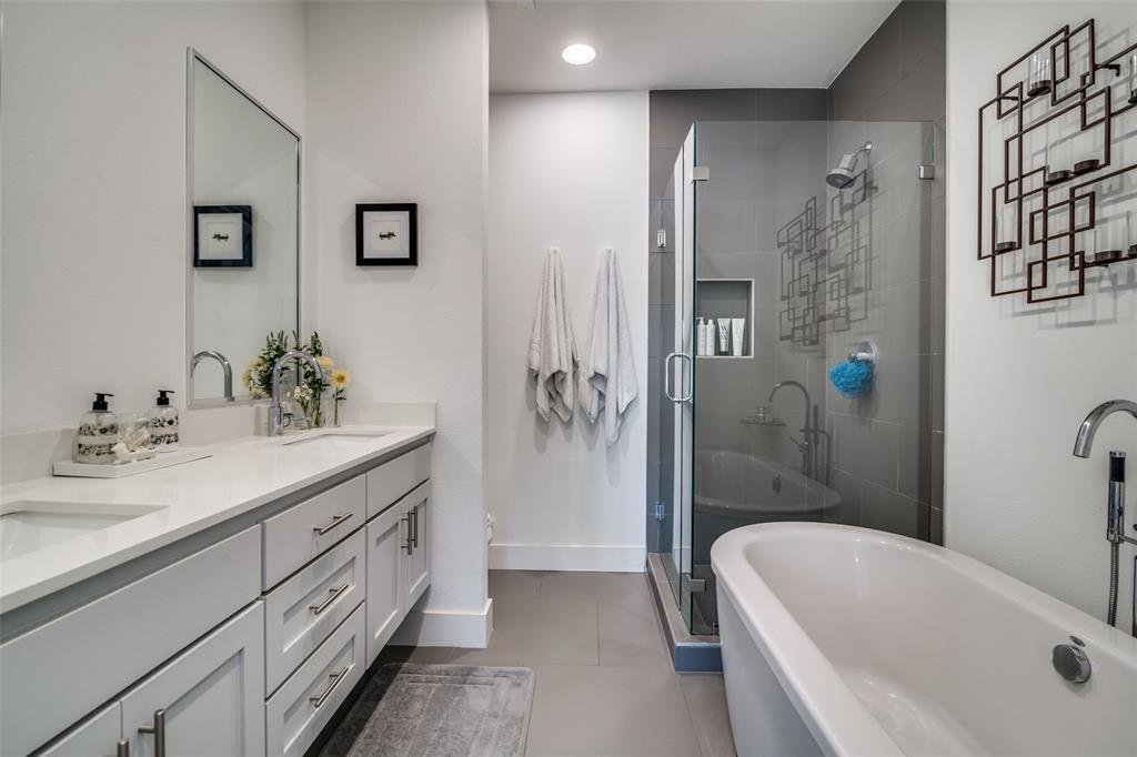 Condo in Dallas, Texas, United States 3 - 17216747