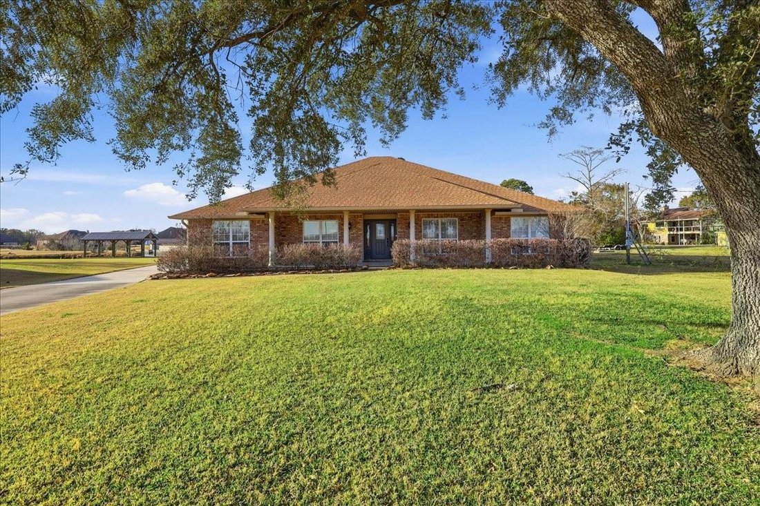 House in Bridge City, Texas, United States 1 - 17210447