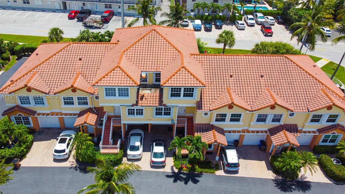 Townhouse in Deerfield Beach, Florida, United States 3 - 17202120