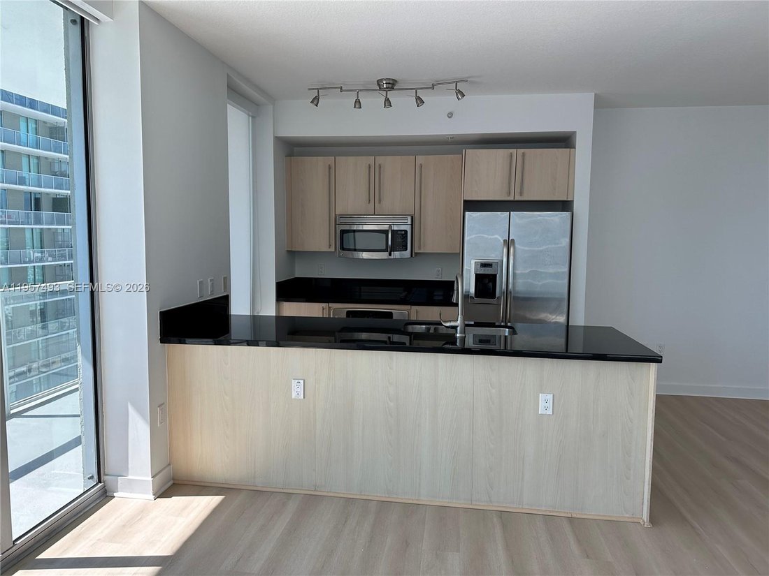 Condo in Miami, Florida, United States 5 - 17203913