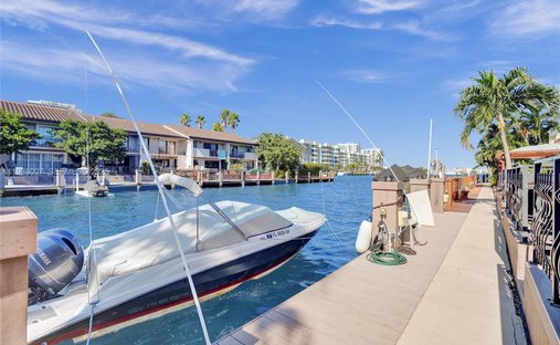 Townhouse in Golden Beach, Florida, United States 1