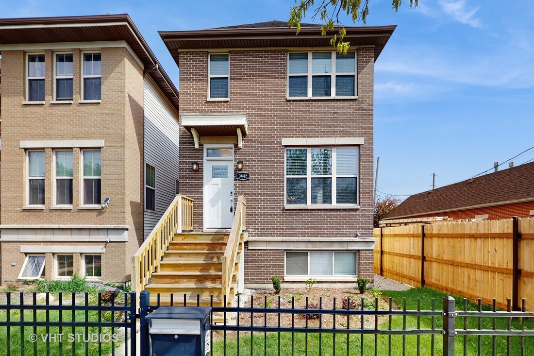 House in Chicago, Illinois, United States 3 - 17206422