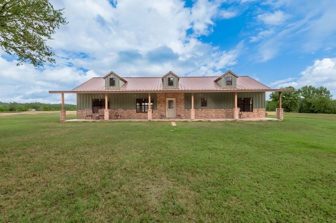 House in Groveton, Texas, United States 1 - 17207682