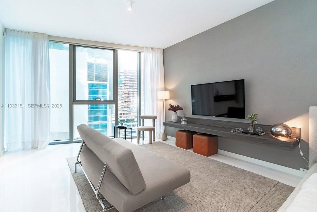 Condo in Miami, Florida, United States 1 - 17205316
