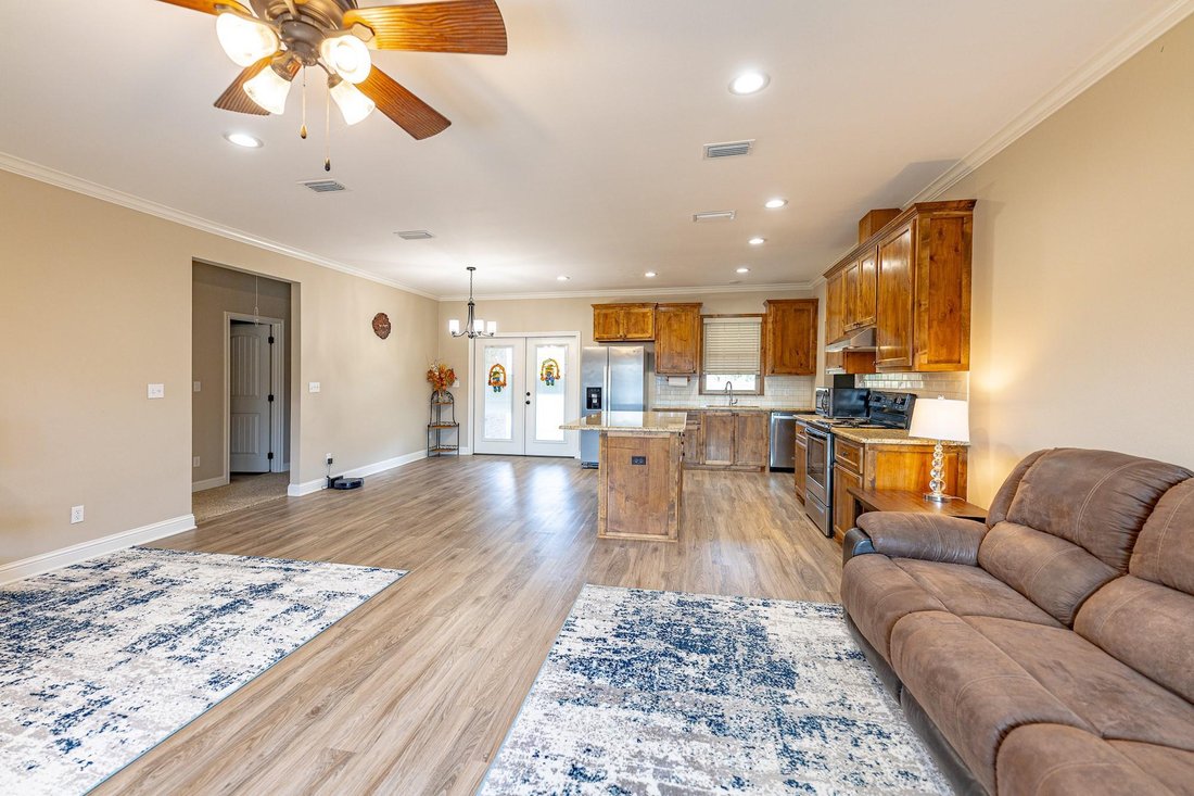 House in Yoakum, Texas, United States 4 - 17207322