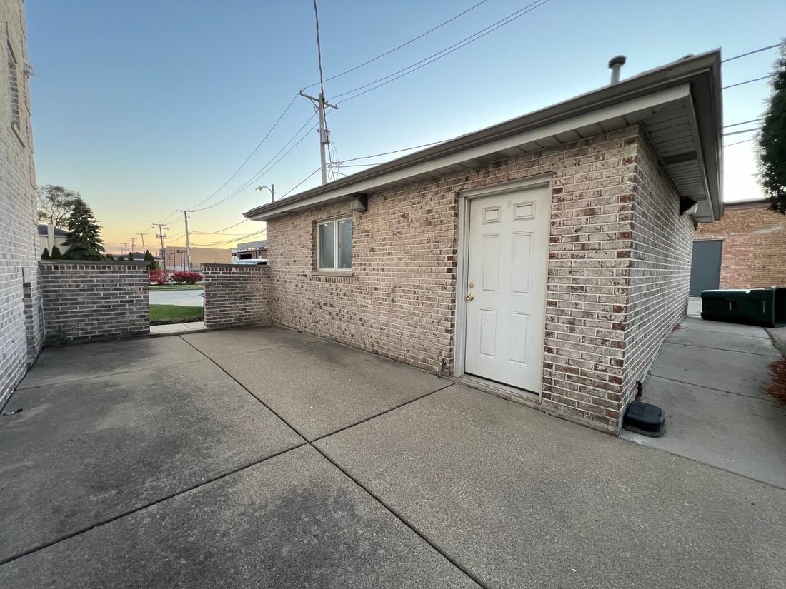 La Grange, Illinois, United States 5 - 17204439