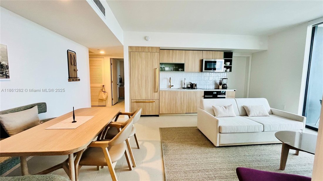 Condo in Miami, Florida, United States 5 - 17205646