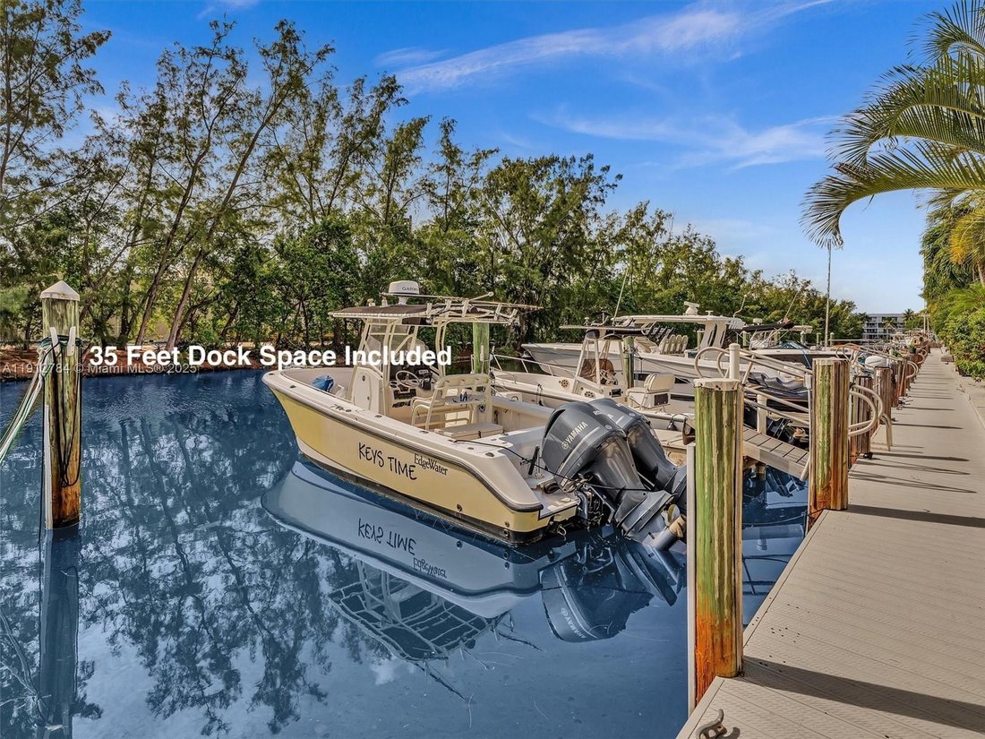 Townhouse in Golden Beach, Florida, United States 1 - 17202646