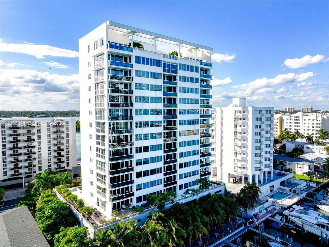 Condo in Miami Beach, Florida, United States 2 - 17205866