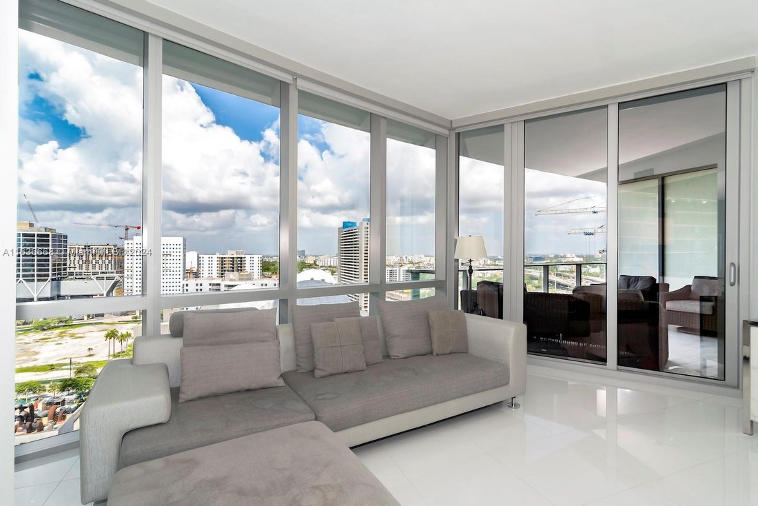 Condo in Miami, Florida, United States 2 - 17205386