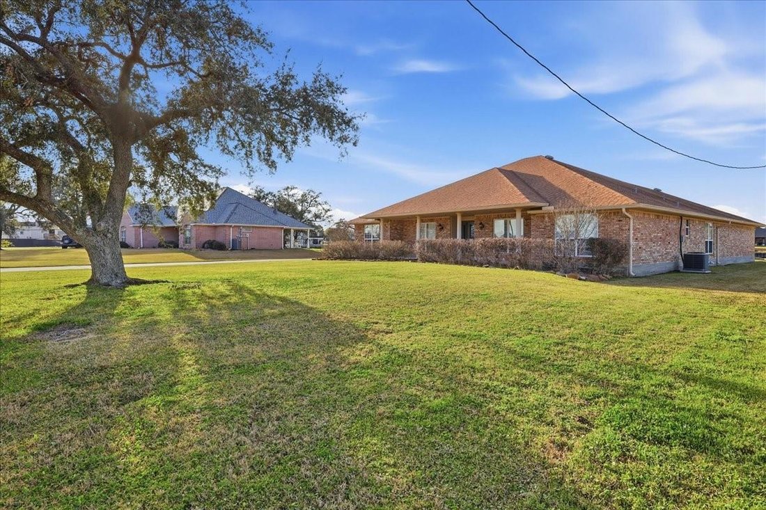 House in Bridge City, Texas, United States 3 - 17210447