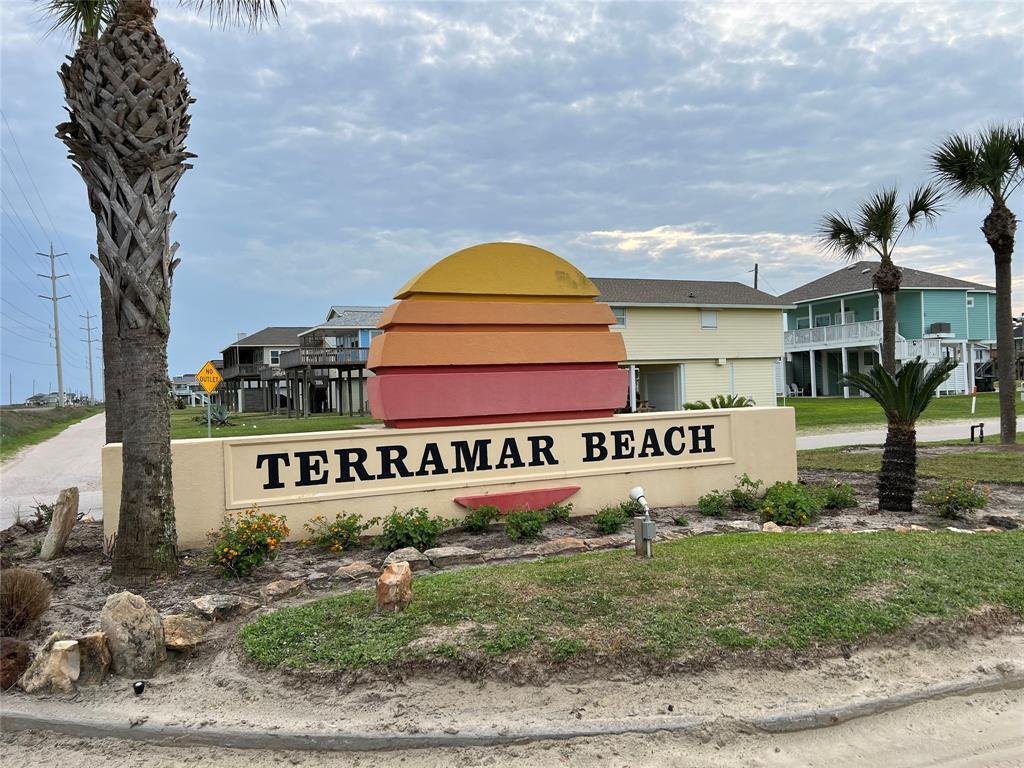 House in Galveston, Texas, United States 2 - 17207624