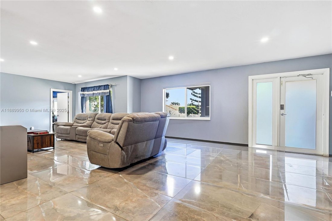 House in Doral, Florida, United States 3 - 17208561