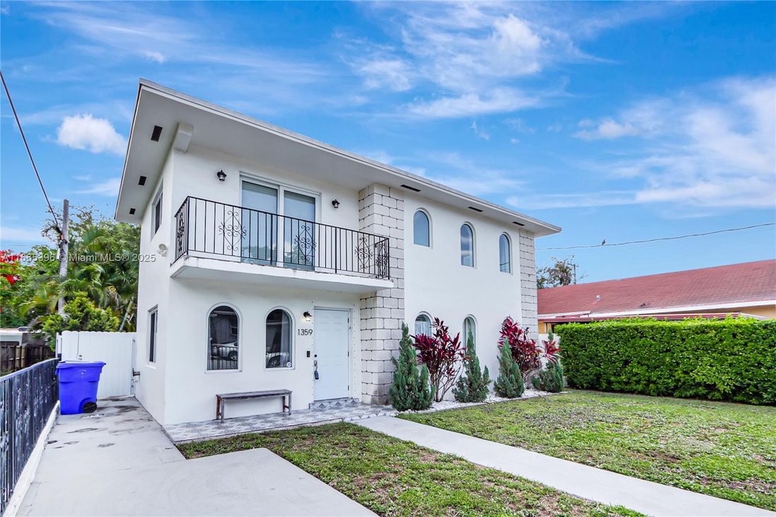 House in Miami, Florida, United States 2 - 17202152