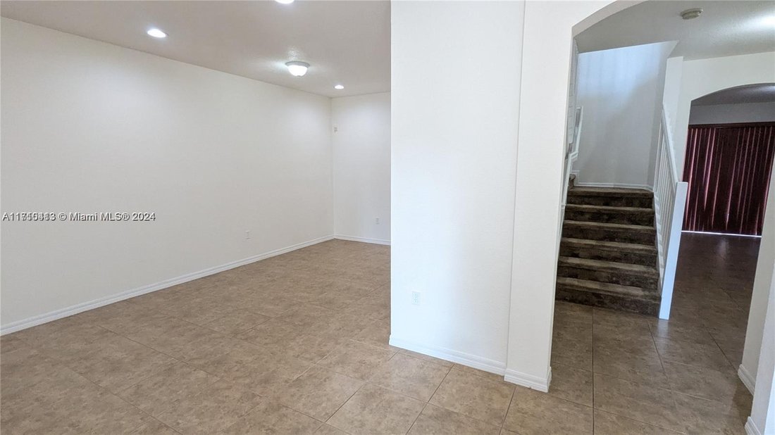 Townhouse in Miami, Florida, United States 3 - 17205374