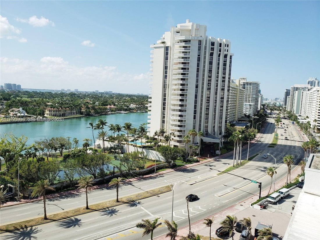 Condo in Miami Beach, Florida, United States 3 - 17202861