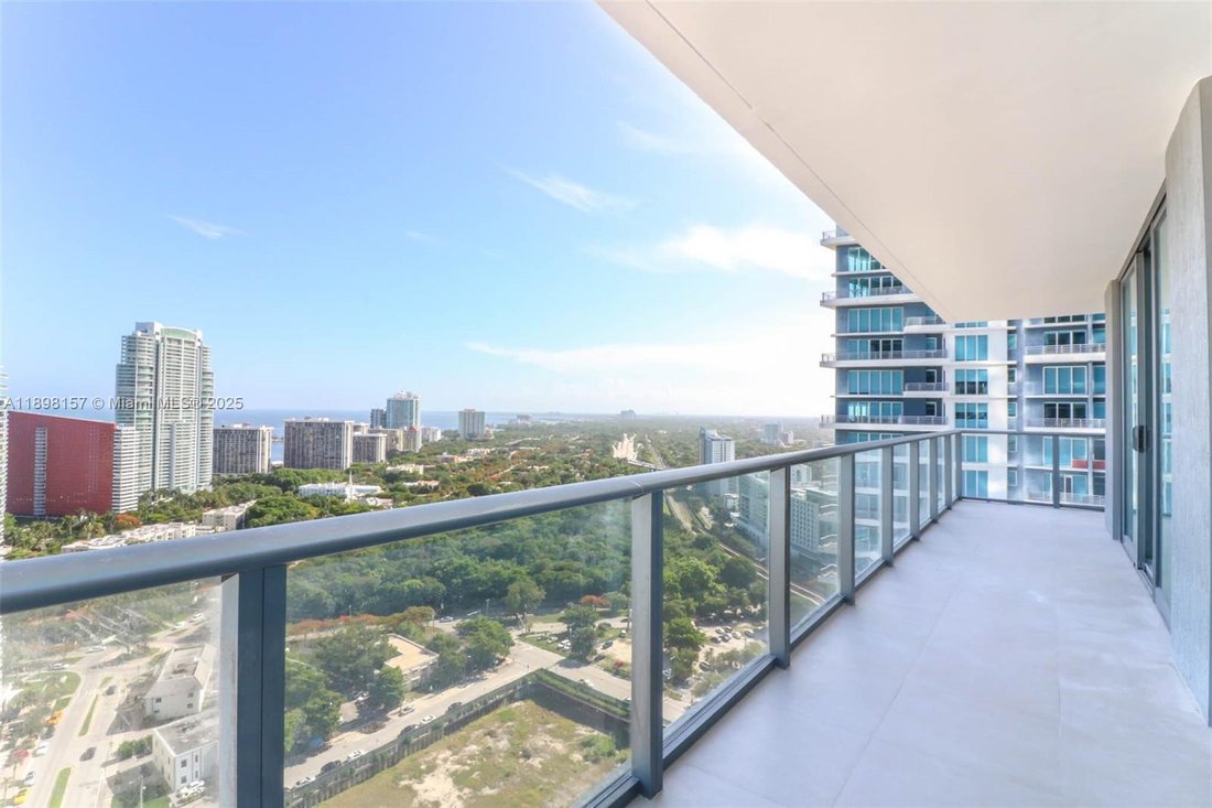 Condo in Miami, Florida, United States 2 - 17206669