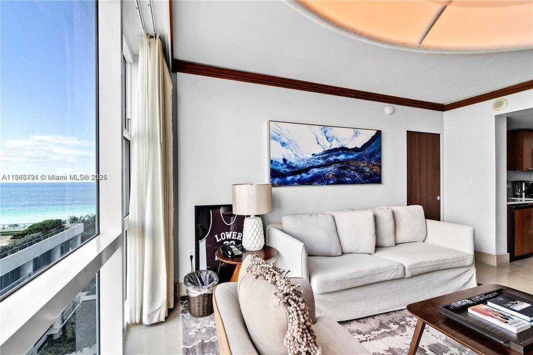 Condo in Miami Beach, Florida, United States 1 - 17205510