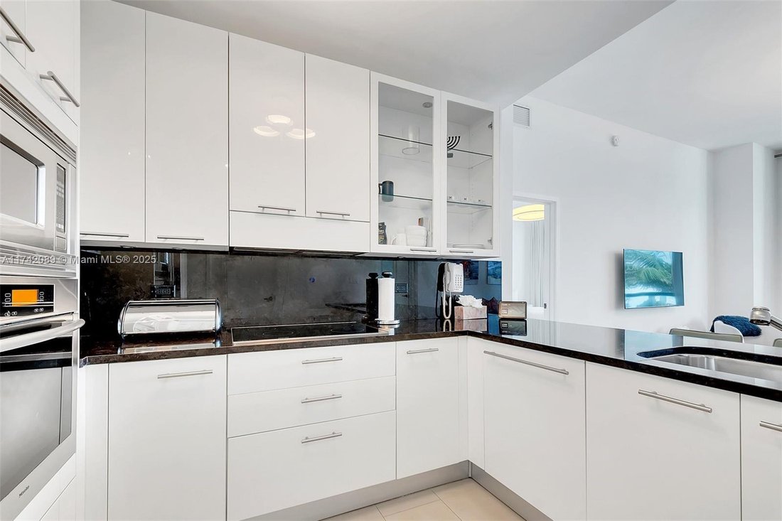 Condo in Miami Beach, Florida, United States 3 - 17202030