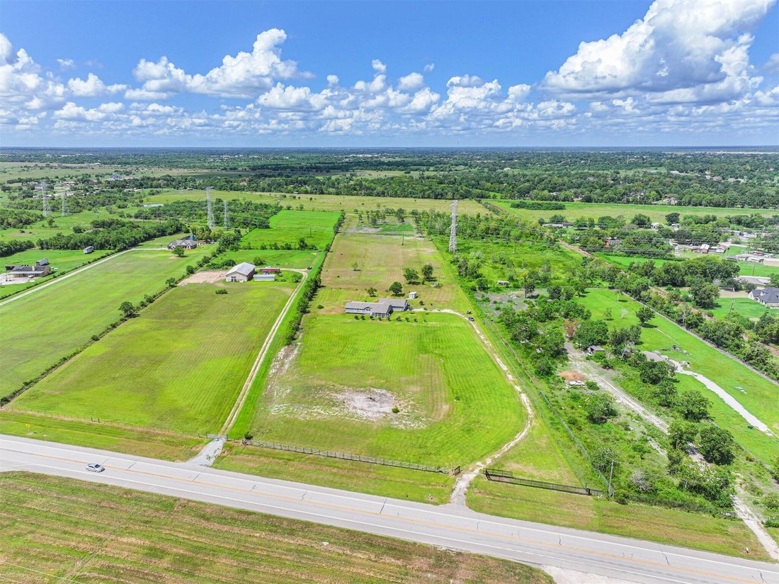 House in Angleton, Texas, United States 1 - 17208228