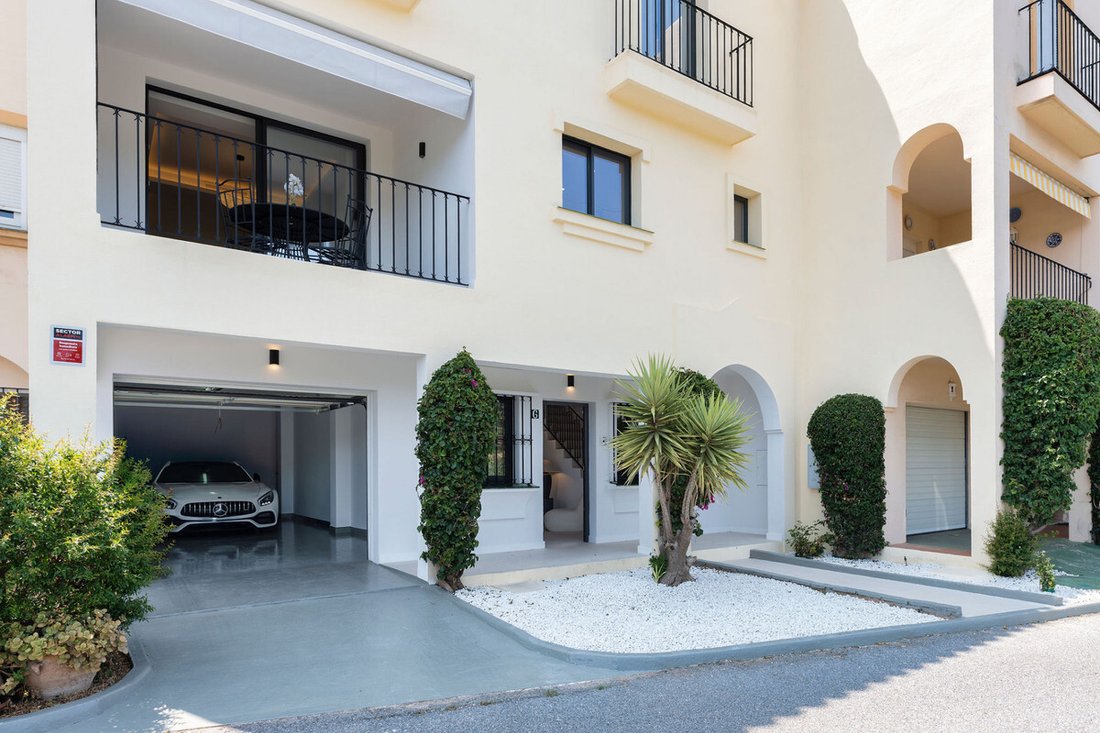 Townhouse in Marbella, Andalusia, Spain 5 - 17217483