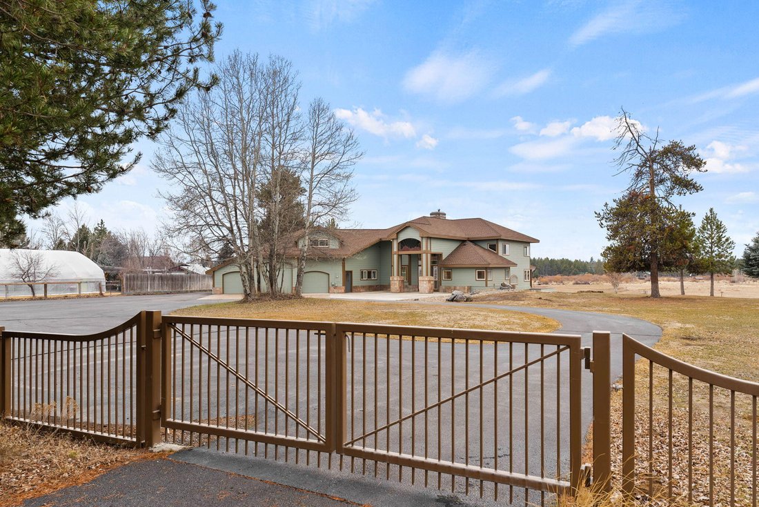 House in La Pine, Oregon, United States 1 - 17217624