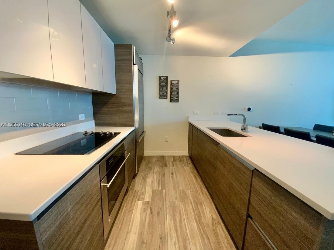 Condo in Miami, Florida, United States 5 - 17202510