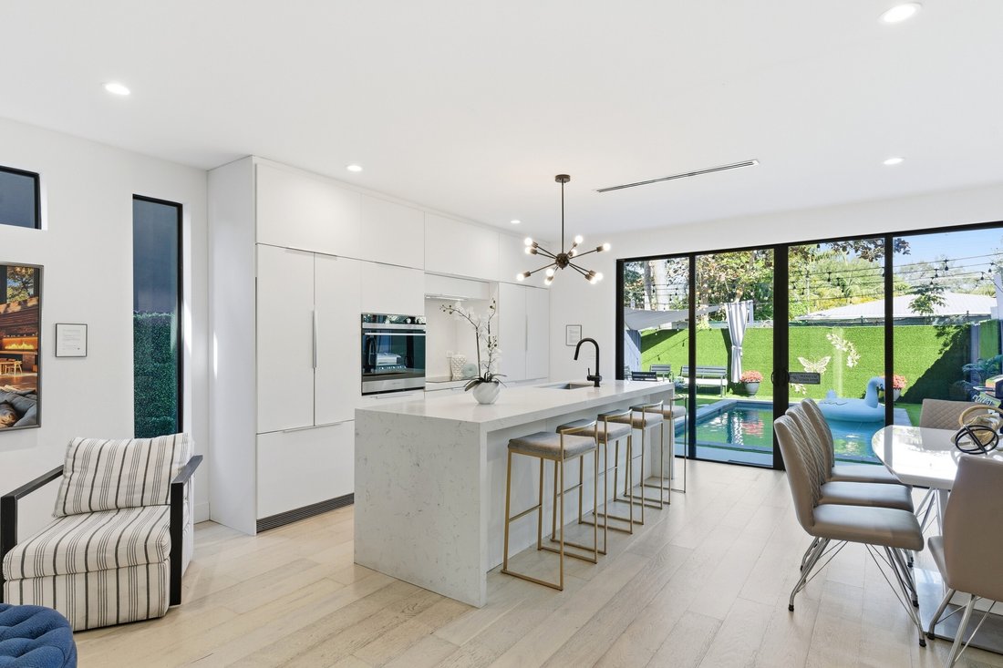 Condo in Miami, Florida, United States 3 - 17211425