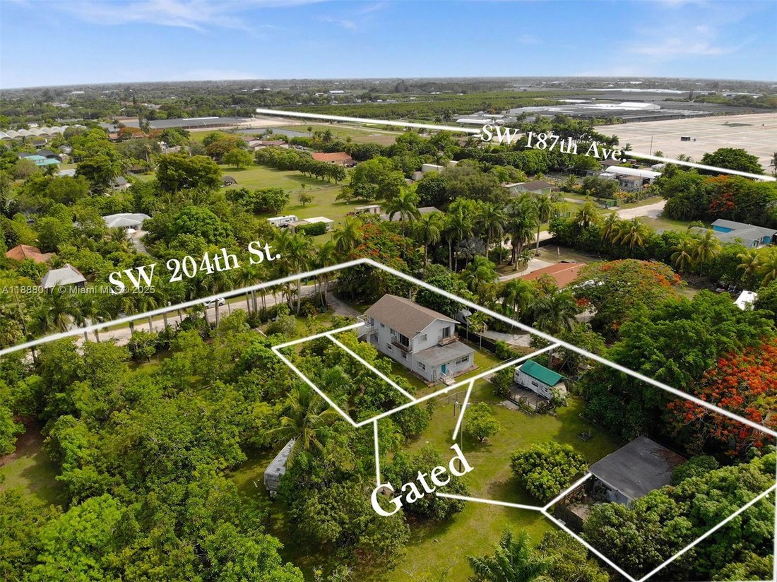 House in Miami, Florida, United States 4 - 17205688