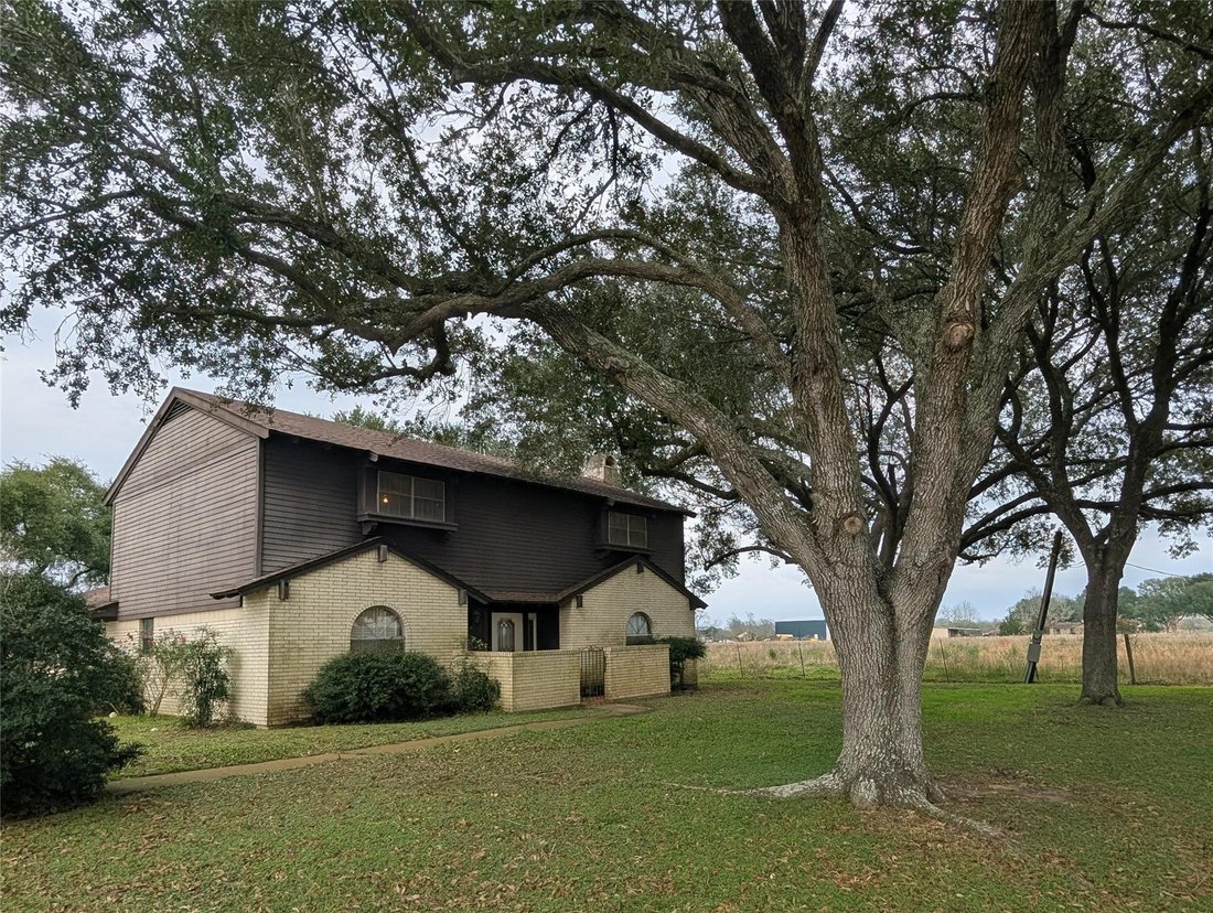 House in Sealy, Texas, United States 1 - 17210655