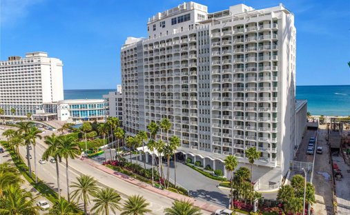 Condo in Miami Beach, Florida, United States 1