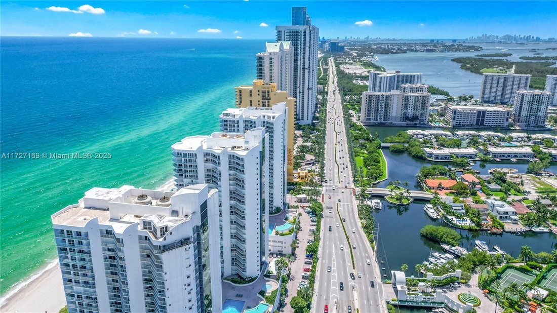 Condo in Sunny Isles Beach, Florida, United States 3 - 17203566