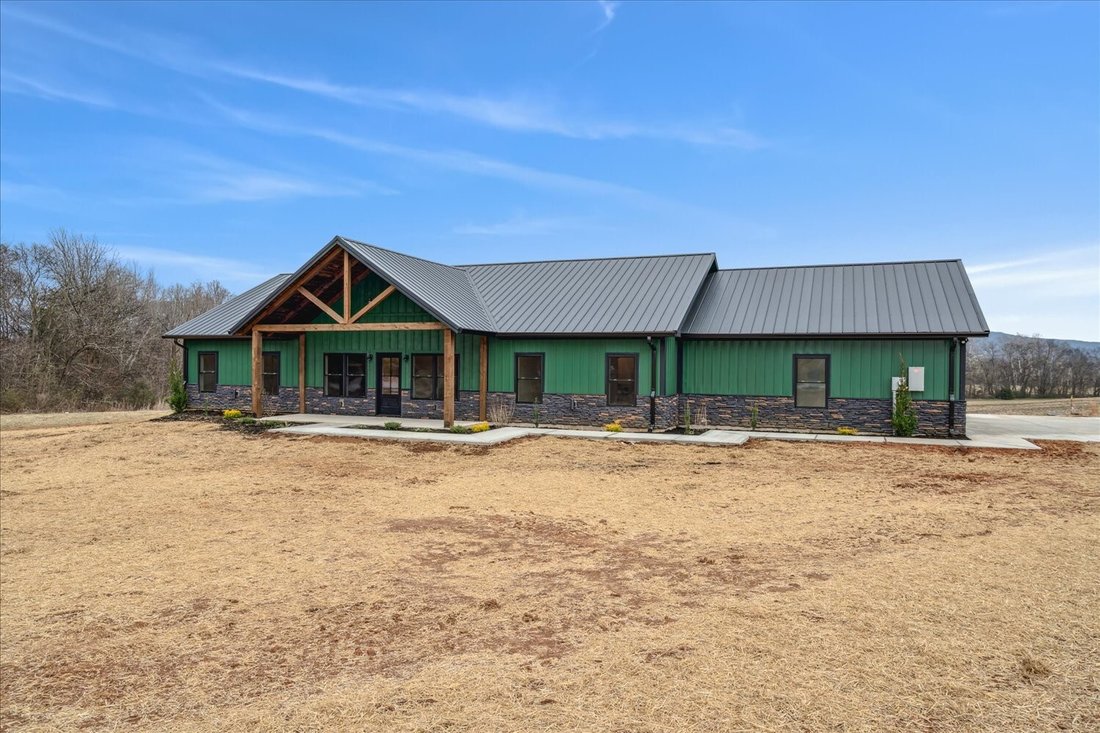 House in Huntland, Tennessee, United States 2 - 17198413