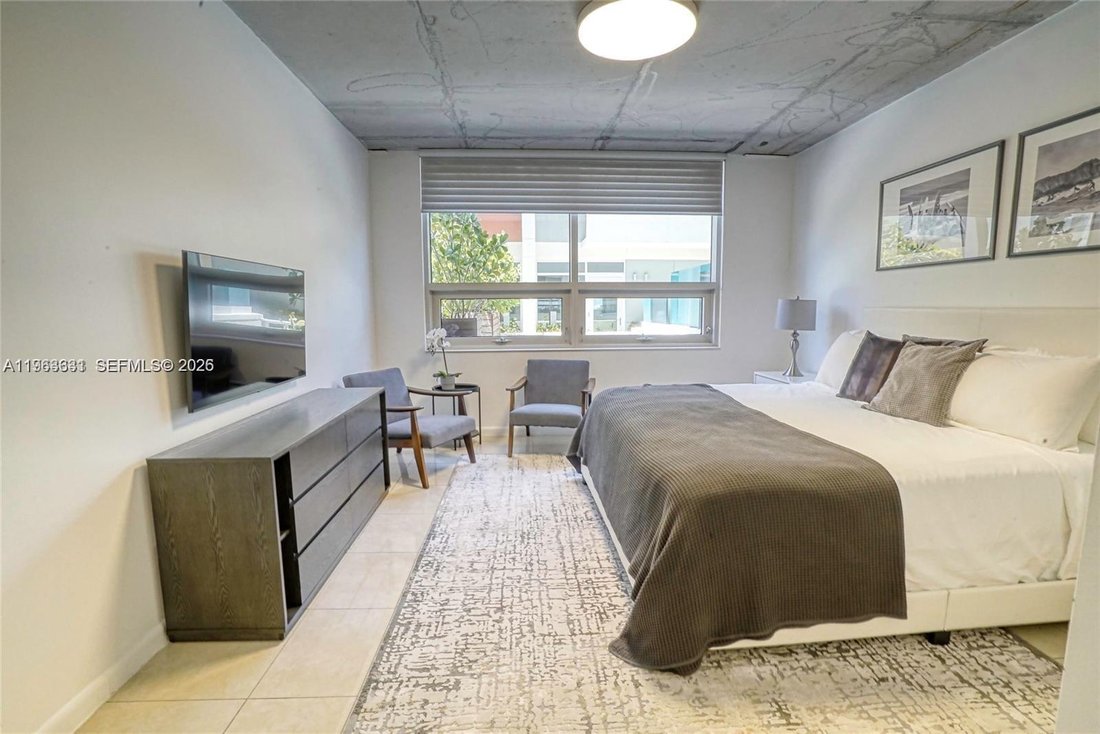 Condo in Miami, Florida, United States 5 - 17203066