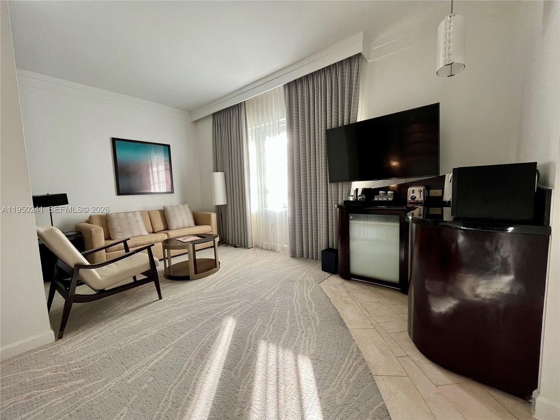 Condo in Miami Beach, Florida, United States 5 - 17202428