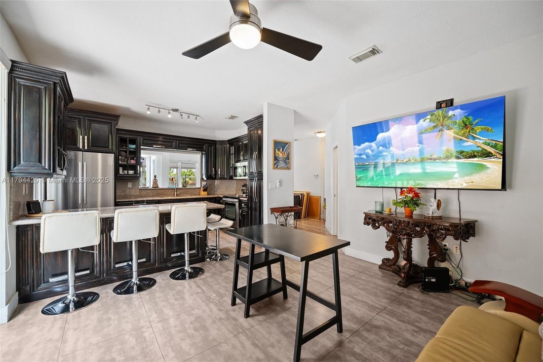 House in Miami, Florida, United States 5 - 17202072