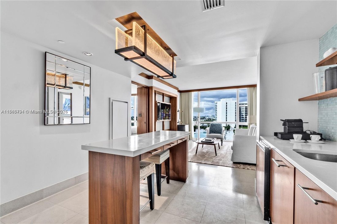 Condo in Miami Beach, Florida, United States 5 - 17205510
