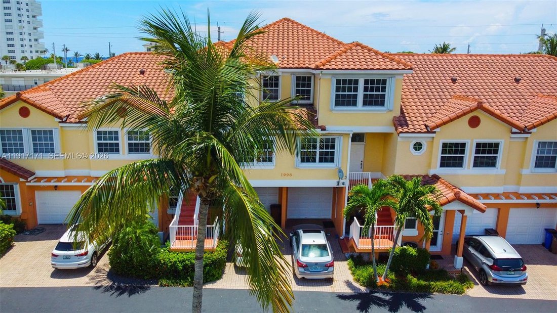 Townhouse in Deerfield Beach, Florida, United States 2 - 17202120