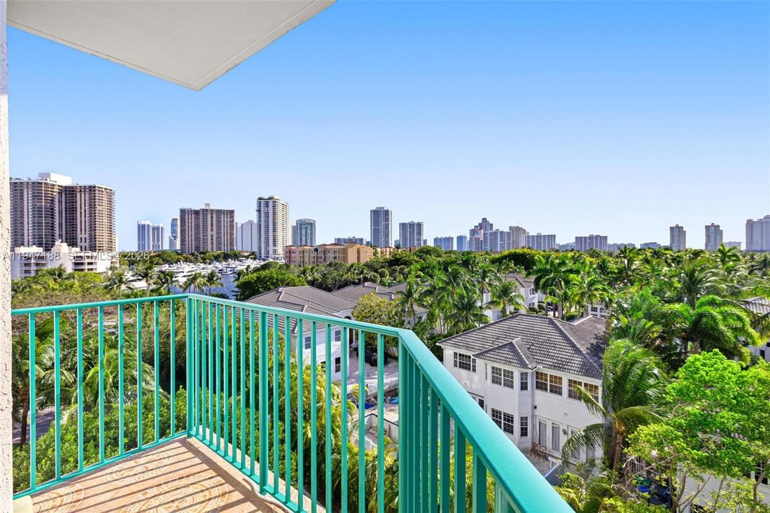Condo in Aventura, Florida, United States 3 - 17202246
