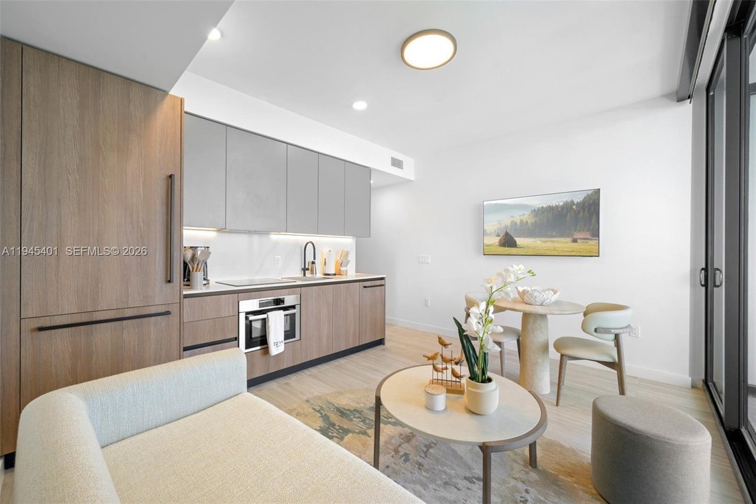 Condo in Miami Beach, Florida, United States 5 - 17202490