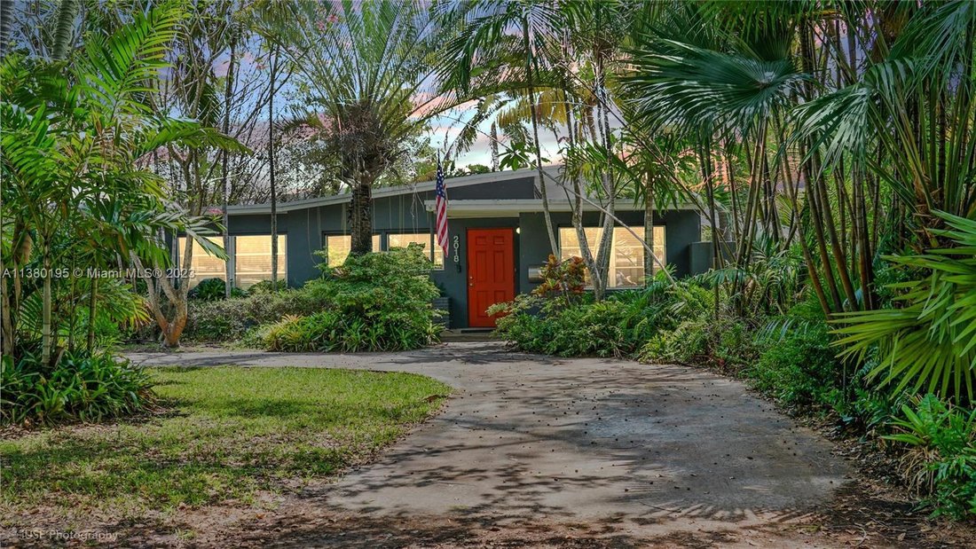 House in Hollywood, Florida, United States 2 - 17205405