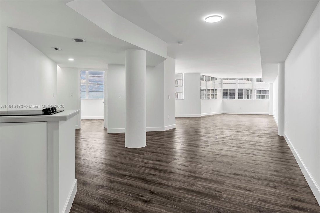 Condo in Miami, Florida, United States 3 - 17202756