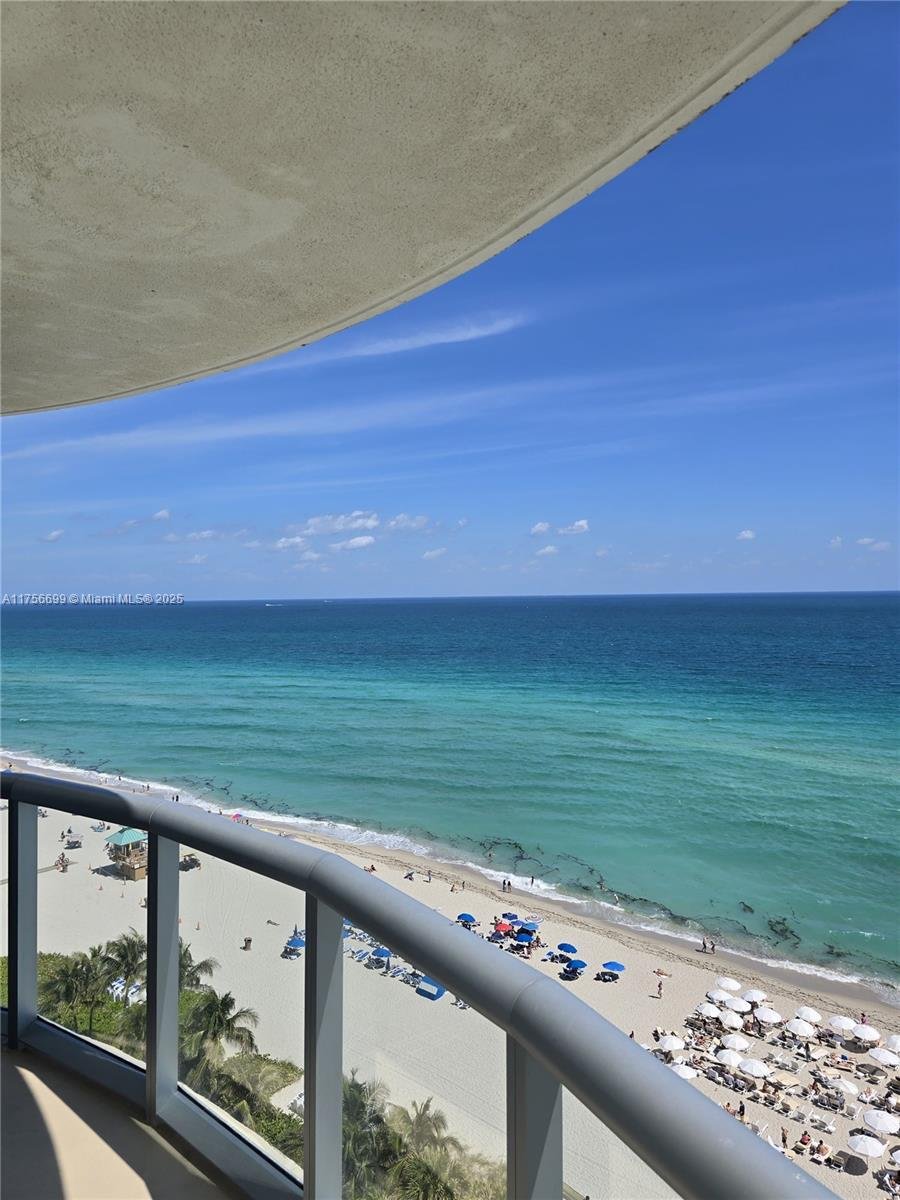 Condo in Sunny Isles Beach, Florida, United States 4 - 17202190