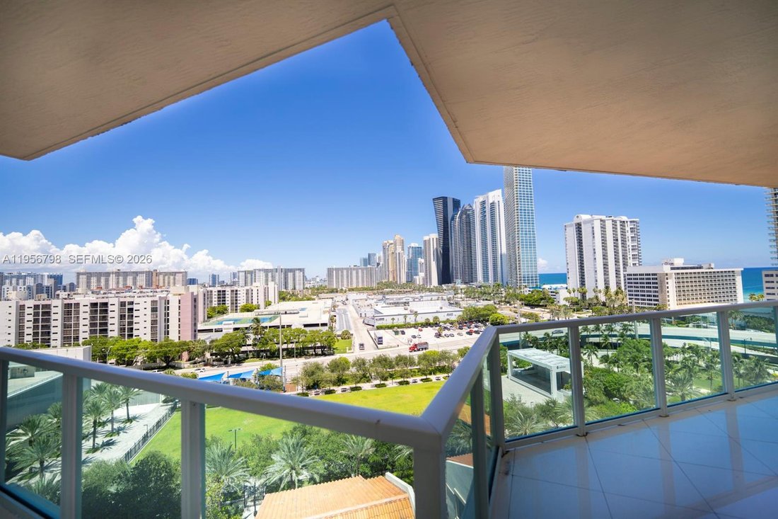 Condo in Sunny Isles Beach, Florida, United States 2 - 17202901