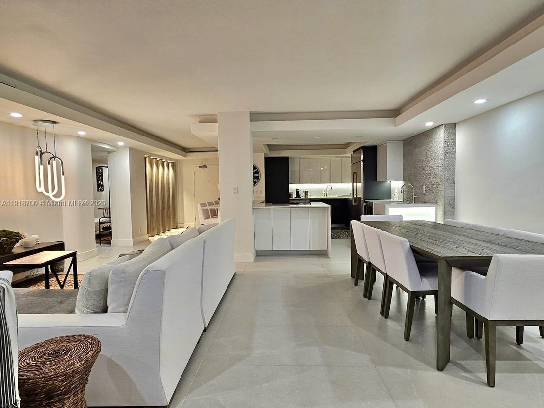 Condo in Miami Beach, Florida, United States 5 - 17206228