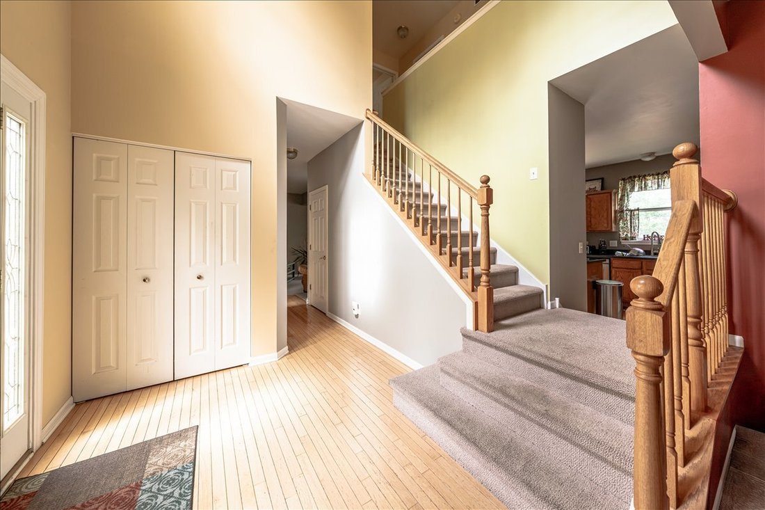 House in Campton Hills, Illinois, United States 2 - 17204333