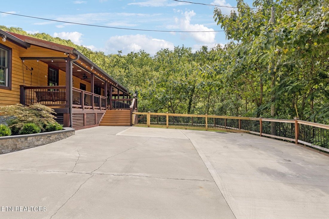House in Sevierville, Tennessee, United States 3 - 17201373