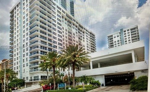 Condo in Hollywood, Florida, United States 1